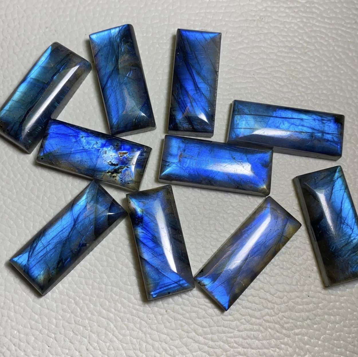 แสดงเป็นภาพ