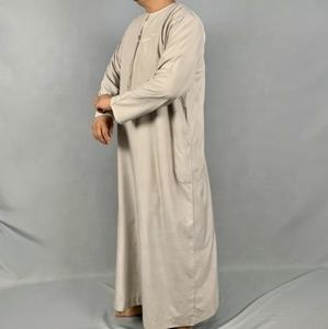 Transpirable superventas ropa islámica hombres Thobe musulmán venta al por mayor Jubba para hombres islámico estilo oversiazed túnica árabe - Product Image 6