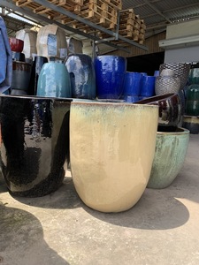 ATLANTIS TALL POTS DE JARDIN EN CÉRAMIQUE PLANTEURS POUR LA DÉCORATION DE LA MAISON DE LA BOUTIQUE DE POTERIE DU VIETNAM - Product Image 5