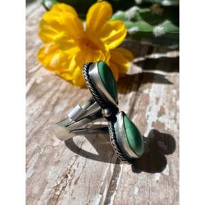 Anillo de Acero Inoxidable Chapado en Oro Rosa de 18K con Turquesa Sonora Dorada de Tim Smith, Talla 7.25, Engaste de Bisel, Incrustación, Regalo Perfecto - Product Image 3