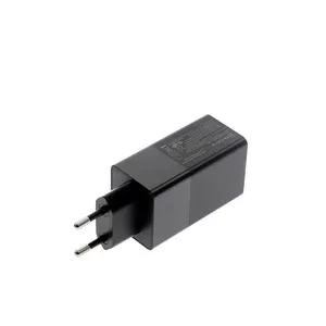 EU Plug CE List Gan 65W Usb C USB-A Pengisi Daya 3 Port dengan Tipe C Tipe A Multi Port PD QC Adaptor Ponsel Pengisi Daya Cepat