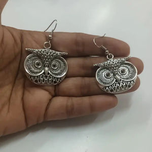 Pendientes de latón de moda nupcial indio con cara de búho, Perla de circón PARA CENA DE BODA, ocasiones festivas para mujer - Product Image 1
