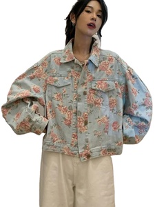 Blouson aviateur imprimé vintage pour femmes manteau d'hiver en denim bleu col mandarin vêtements d'extérieur respirants et écologiques - Product Image 3