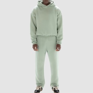 Haute qualité 100% coton unisexe survêtements HeavyWeight 450 Gsm Boxy Style survêtements avec pantalon de survêtement court ensemble d'hiver pour hommes - Product Image 1