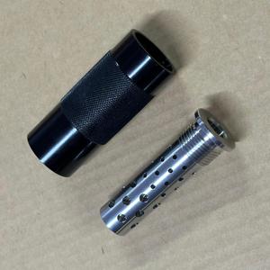 Services d'usinage CNC de haute précision - Pièces métalliques tournées et fraisées en acier au carbone avec traitement de surface à l'oxyde noir pour l'usinage - Product Image 5