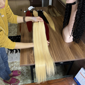 Blond clair couleur Super Double dessiné avec toutes les longueurs trame de cheveux humains vietnamiens prix d'usine négocier - Product Image 1