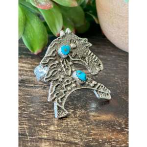 Bague Cheval en Turquoise Kingman et Argent Sterling Delbert Arviso, Sertissage Ajustable en Tufa, Taille 6.5, Cadeau - Product Image 3