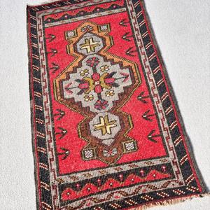 Tapis de 1,8 x 3,2 pieds, tapis turc vintage, tapis patchwork rouge - Product Image 2