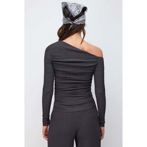 เสื้อผู้หญิง - สไตล์หรูหรา - Product Image 4