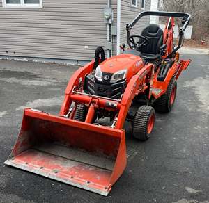 รถแทรกเตอร์ขนาดเล็กคุณภาพสูง Kubota BX23S 30 แรงม้า พร้อมอุปกรณ์ตักดินด้านหน้า, ปั๊มไฮดรอลิก, และอุปกรณ์ขุดดินสำหรับงานเกษตร - Product Image 5