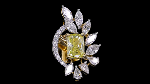 Pendientes de Diamantes Cultivados en Laboratorio con Corte Marquesa y Pera, con Zafiro Verde-Amarillo de Laboratorio |   Joyería de Lujo para Fiestas y Cócteles - Product Image 4