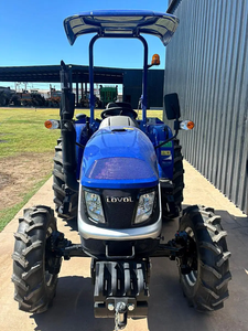 Tractor Agrícola Compacto LOVOL TE354 de 35HP 4WD con Cambio Shuttle, Diésel, con Cargador Frontal, Ideal para Huertos y Viñedos - Product Image 4