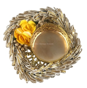 Portavelas de Metal Indio Hecho a Mano para Decoración del Hogar, Marca IHA, Modelo PA03, para Navidad, Diwali y Festividades - Product Image 1