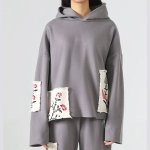 เสื้อสเวตเตอร์แบบสวมศีรษะของผู้หญิงเสื้อสเวตเตอร์แบบสวมหัวมีฮู้ดโอเวอร์ไซส์หนาอบอุ่นผ้าฟลีซทรงหลวมเสื้อผ้าสำหรับฤดูหนาวสไตล์ใหม่2024 - Product Image 1