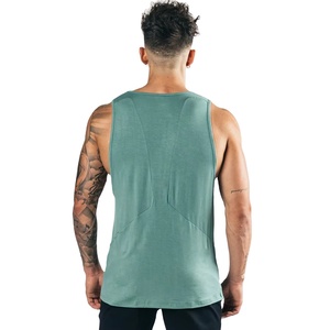 เสื้อกล้ามออกกำลังกายผู้ชายแบบสวมใส่สบาย ระบายอากาศได้ดี ไซส์ใหญ่พิเศษ ผลิตจากผ้าฝ้าย 100% แห้งเร็ว ดีไซน์ทันสมัย บริการ OEM ยอดนิยม - Product Image 3