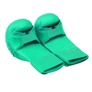 Guantes de Karate competitivos ligeros de alta calidad Nuevo diseño para entrenar Guantes de boxeo cómodos - Product Image 3