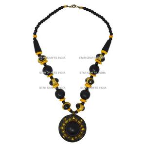 Compre el mejor diseño 2024 de SCI para mujer, ropa de boda y fiesta, colgante de diseñador de diamantes, conjuntos de collares con cuentas de resina - Product Image 4