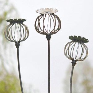 Bâton de jardin Design de trois fleurs en métal de haute qualité Bâton de décoration de jardin incurvé le plus vendu - Product Image 3