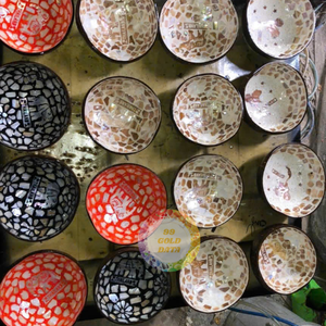 ชุดของขวัญภาชนะใส่อาหารจากกะลามะพร้าวลายเปลือกไข่แตก  งานเคลือบเงาเป็นมิตรกับสิ่งแวดล้อม ของตกแต่งบ้านแบบยั่งยืน ชามมะพร้าว - Product Image 3