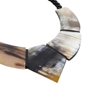 Collar de cuerno de la mejor calidad al por mayor para mujeres y niñas, joyería de moda para compromiso y aniversario, precio superior - Product Image 4