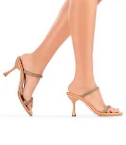 รองเท้าแตะ Nappa เปลือยประดับพลอยเทียมสีทองที่ทำจากอิตาลีและส้นเข็มขนาด8ซม. สำหรับขายส่ง