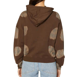 Sudadera con Capucha de Invierno para Mujer con Diseño Minimalista, Forro Interior Suave y Logotipo Estampado en la Parte Delantera - Product Image 2