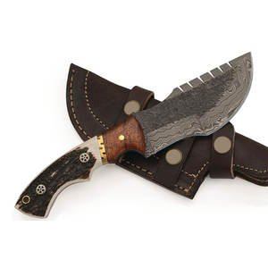 Cuchillo de Supervivencia de Acero de Damasco Personalizado, Hecho a Mano, Full Tang, para Campismo, Bushcraft y Caza - Product Image 4