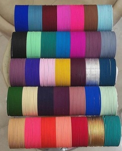 Conjunto de brazalete de terciopelo multicolor de brazaletes coloridos Brazaletes coloridos festivos de calidad premium Favores DE BODA Joyería de dama de honor - Product Image 2