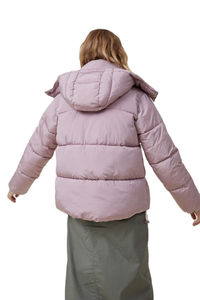 Venta al por mayor de tamaño europeo de color sólido de invierno cálido señoras Puffer acolchado burbuja chaqueta de las mujeres hechas en Pakisan - Product Image 5
