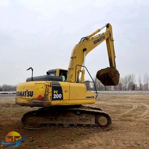 รถขุดตีนตะขาบ Komatsu PC200 และ PC220 มือสอง พร้อมมอเตอร์กำลังสูงและเกียร์ ราคาถูก - Product Image 4