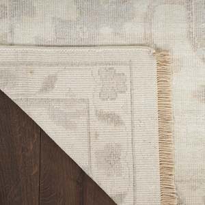 Alfombra de Área Estilo Aldora con Diseño Floral Vintage en Gris Marfil, Alfombra Interior Tradicional, Elegante Revestimiento Decorativo para Piso del Hogar - Product Image 2