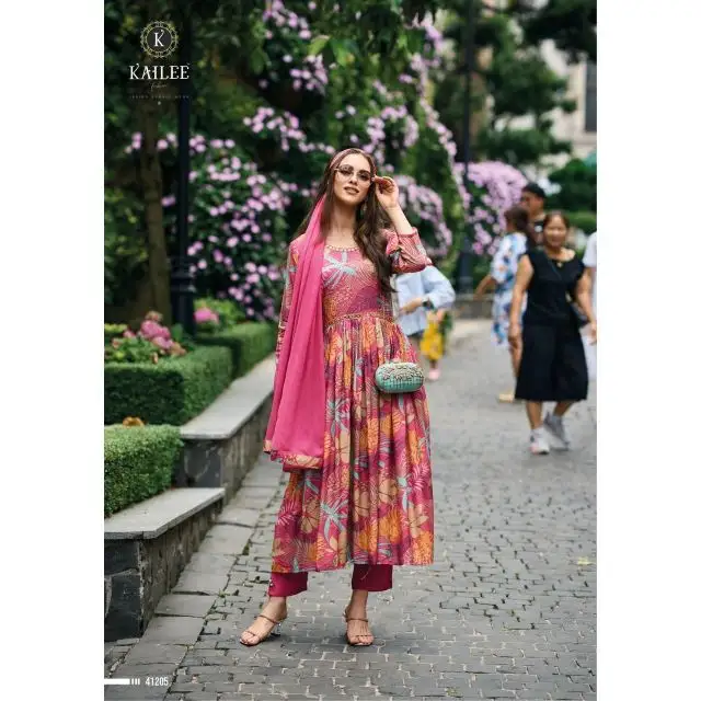 현대 스타일 무겁고 아름다운 순수한 비스코스 모슬린 커티 팬츠 손과 액세서리 작업 여성 패션 수출자