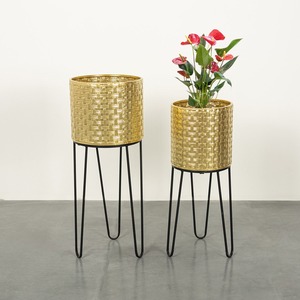 Mini jardinières exclusives en métal rehaussent votre espace avec des designs tendance jardinières suspendues pour balcon salon - Product Image 2