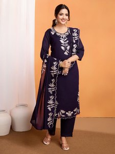 Traje de seda Vichitra pura de tendencia Bollywood con bordado de secuencia Dupatta diseñador Ropa Étnica para fiesta oferta barata a granel - Product Image 3