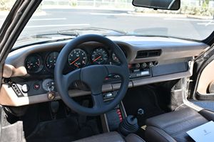 Offre exceptionnelle : Porsche 911 Turbo Coupé 1982, prêt à être expédié - Product Image 2