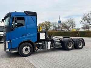 Volvo FH 540*6x4* con Trasmissione Automatica, Motore Diesel a Combustione Interna da 13.0L, 305kW (415 CV) - Product Image 3