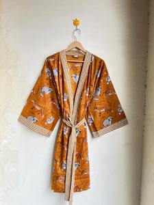 Robe kimono en coton à imprimé animal, peignoir, vêtement de nuit d'été, kimono court, taille unique, robe de demoiselle d'honneur, robe faite à la main, couvre-vêtement de plage - Product Image 3