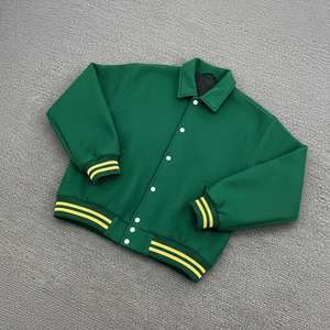 Veste universitaire d'hiver de haute qualité pour hommes, femmes et unisexe avec broderie, manches en cuir, doublure en polaire, coupe ajustée - Product Image 6