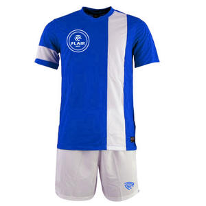 Ensembles d'uniformes de maillots de football confortables et respirants de meilleure qualité au design personnalisé Service OEM pour les jeunes hommes joueurs Coupe automatisée - Product Image 4