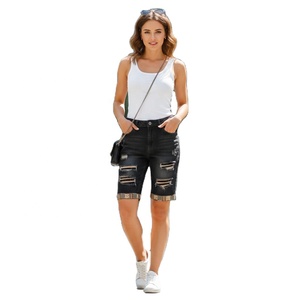 Shorts en jean vintage d'été en gros pour hommes et femmes, shorts en jean sexy découpés pour femmes - Product Image 4
