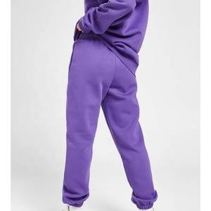 Conjunto Deportivo Cómodo para Mujer con Top Relajado, Sudadera y Pantalones Jogger a Juego - Product Image 3