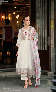 NEW DESIGNER <b>KURTI</b> SET - Product Image 5