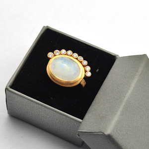 Rainbow Moonstone Oval 925 Sterling Silver Matt Finish Permanent Gold Plated Thick Band Ring 9.98 Gms Size US 10.5 Cz Set Rings - Product Image 5