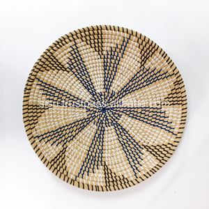 Paniers muraux en jonc de mer naturel décoratifs Origine vietnamienne Ensemble de décoration de Noël avec assiettes Boîte emballée - Product Image 1