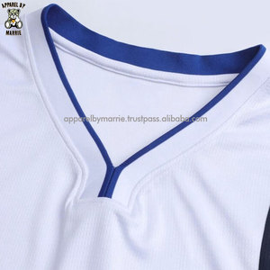 Uniforme de basket-ball personnalisé pour hommes, tissu à séchage rapide, vêtements de sport pour les matchs et les entraînements - Product Image 3