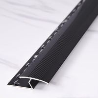Échantillon gratuit Bandes de transition de sol en métal flexibles de style moderne Aluminium Bordure de tapis Facile à installer Imperméable Durable
