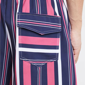 กางเกงขาสั้นลายทางสำหรับผู้ชายกางเกงขาสั้นลายทางพิมพ์ซับลิเมชันโลโก้แบบกำหนดเอง - Product Image 3