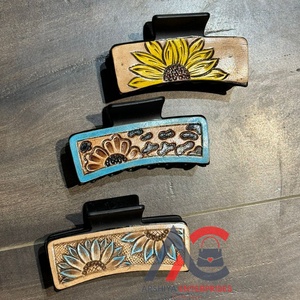 Nouveau Style à la mode de haute qualité Design personnalisé usiné à la main en cuir griffe de cheveux à la mode en cuir de vachette pinces à cheveux de luxe - Product Image 1