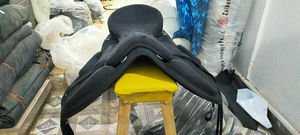 Nueva Silla de Montar para Caballo Freemax Sintética sin Árbol con Diseño ZigZag - Product Image 2