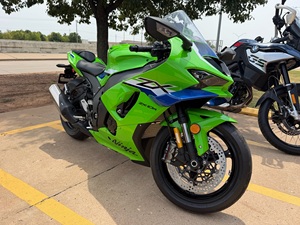 ข้อเสนอที่ดีที่สุด รถมอเตอร์ไซค์สปอร์ต NinjaZX-10R Motorsport 998cc รุ่นใหม่ ปี 2026 - Product Image 6
